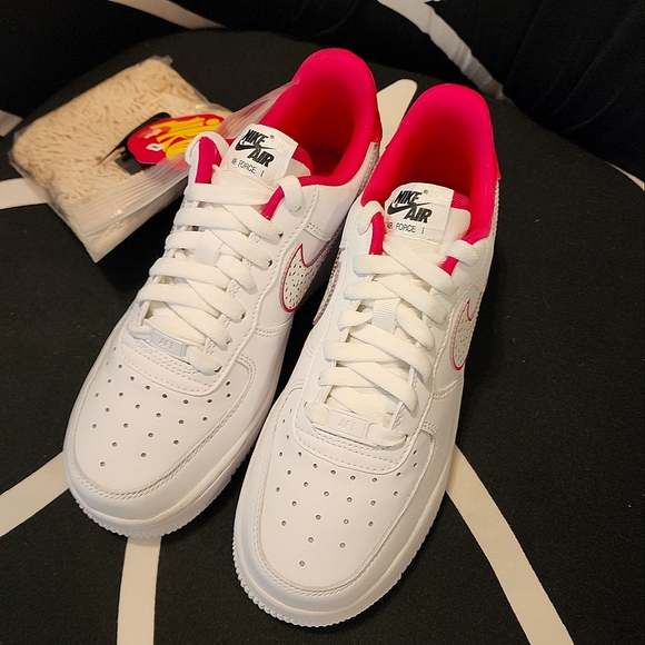 Nike Air Force 1 Low Dragon Fruit Size 6 New - Picture 8 of 16